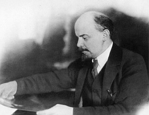Ленин умер от сифилиса, а не от инсульта, утверждает историк